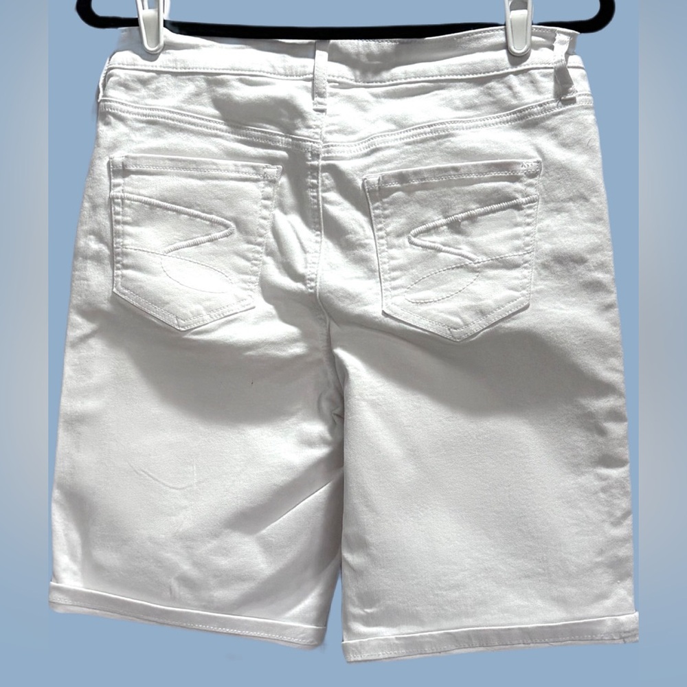 Seven 7 White High Rise Bermuda Shorts Size 8 - Picture 2 of 6